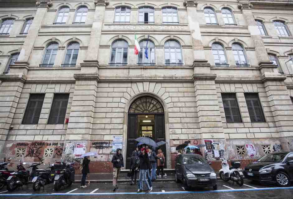 C’è un preside a Roma. Evviva!