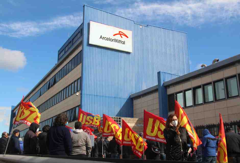 Perché l’Italia non è un paese per grandi imprese private