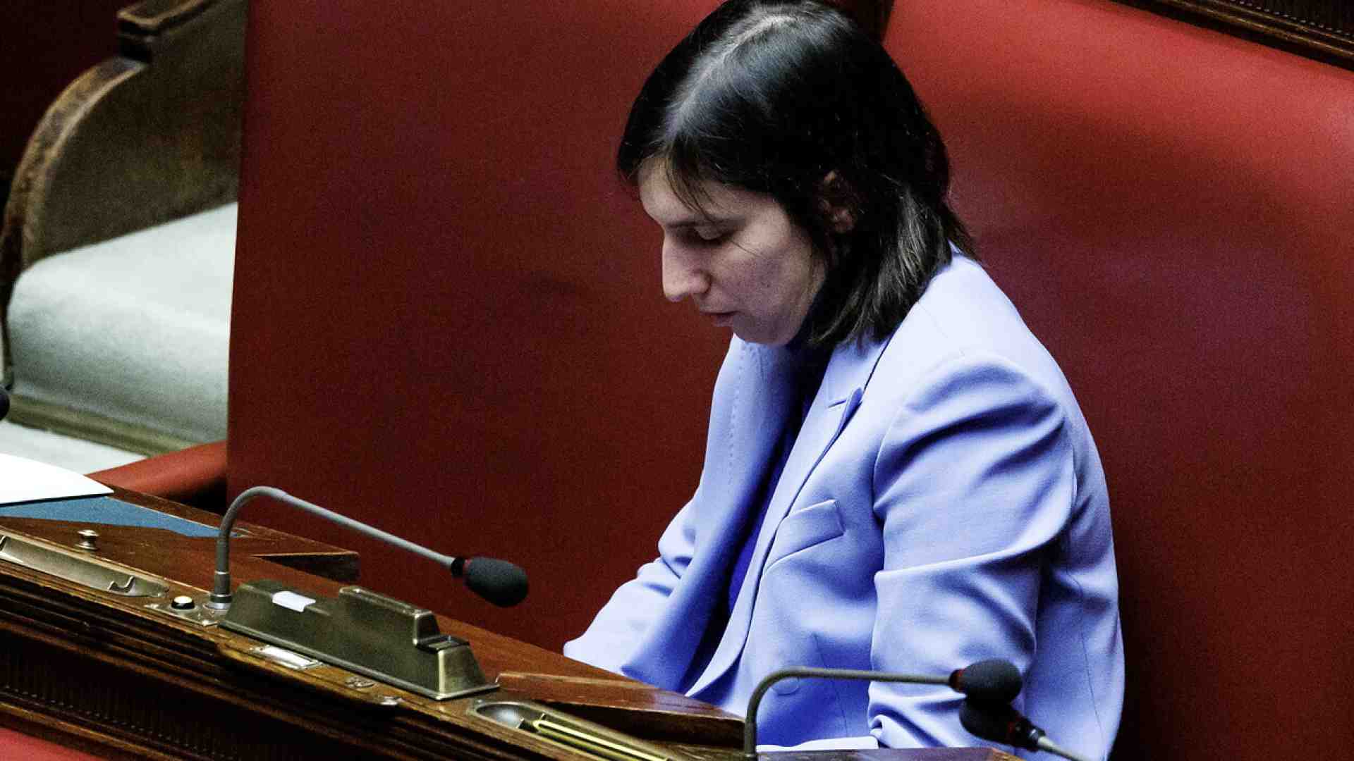 Schlein teme di restare la sola leader candidata e ha un problema anche in Sicilia