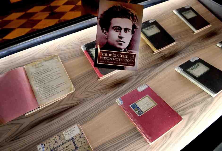 “No, Gramsci non è di destra”, ci spiega Veneziani. Ora chi lo dice a Sangiuliano?