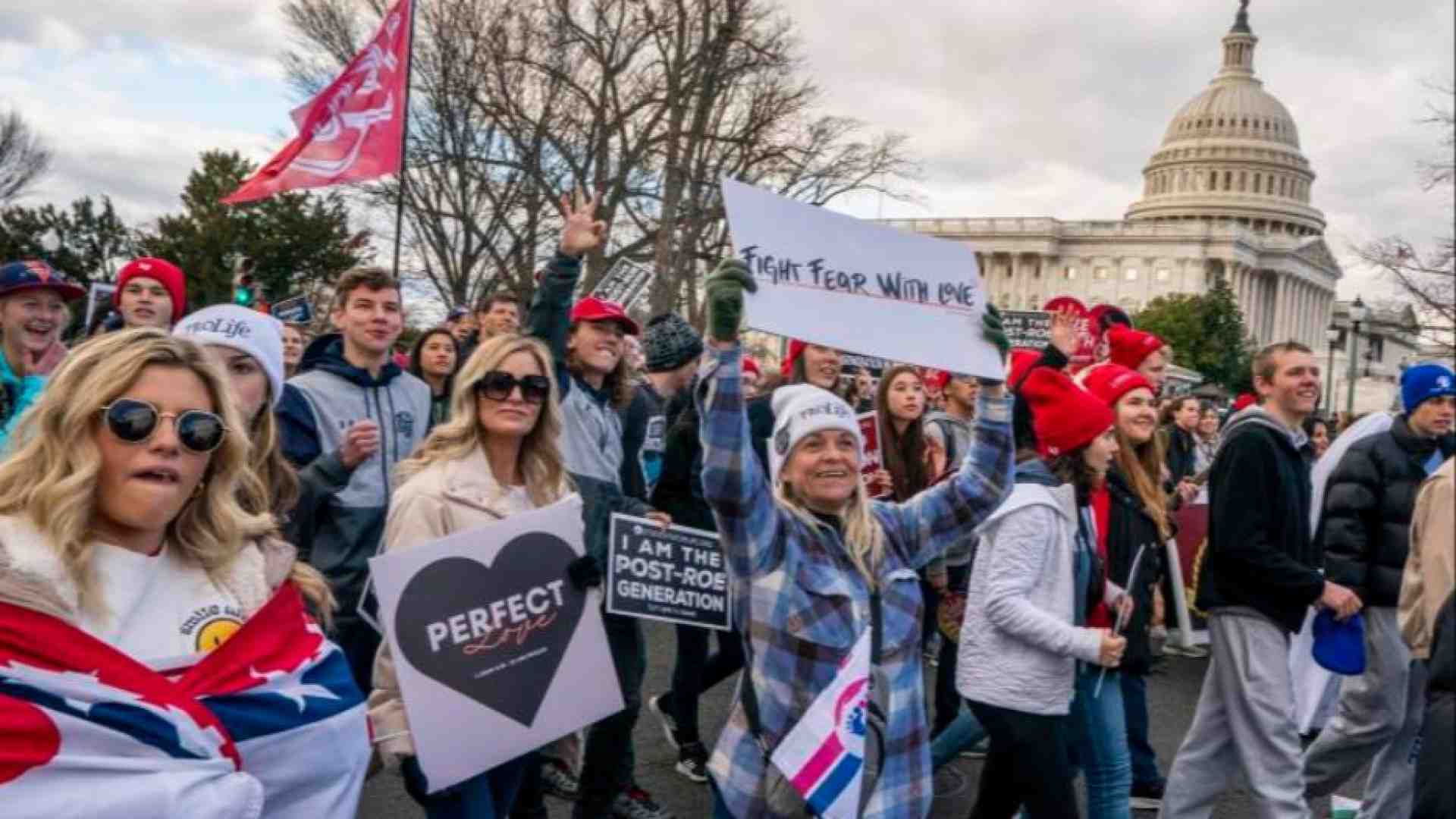 La vita irrompe nella politica americana, a Washington la grande «March for Life»