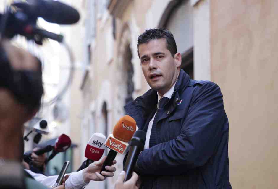 Crippa: "Su di noi giustizia a orologeria, subito la riforma". La Lega attacca i magistrati