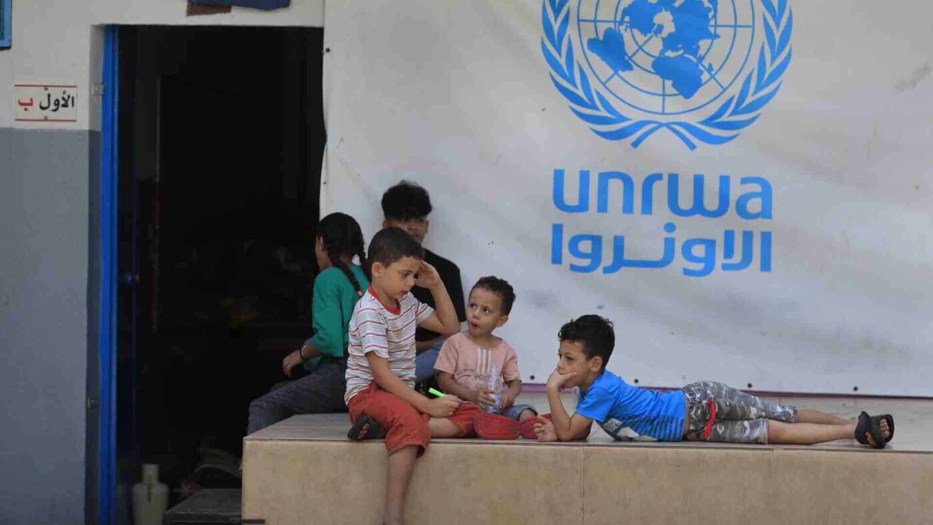 Dentro al canale telegram degli insegnanti dell’Unrwa che lodano Hamas