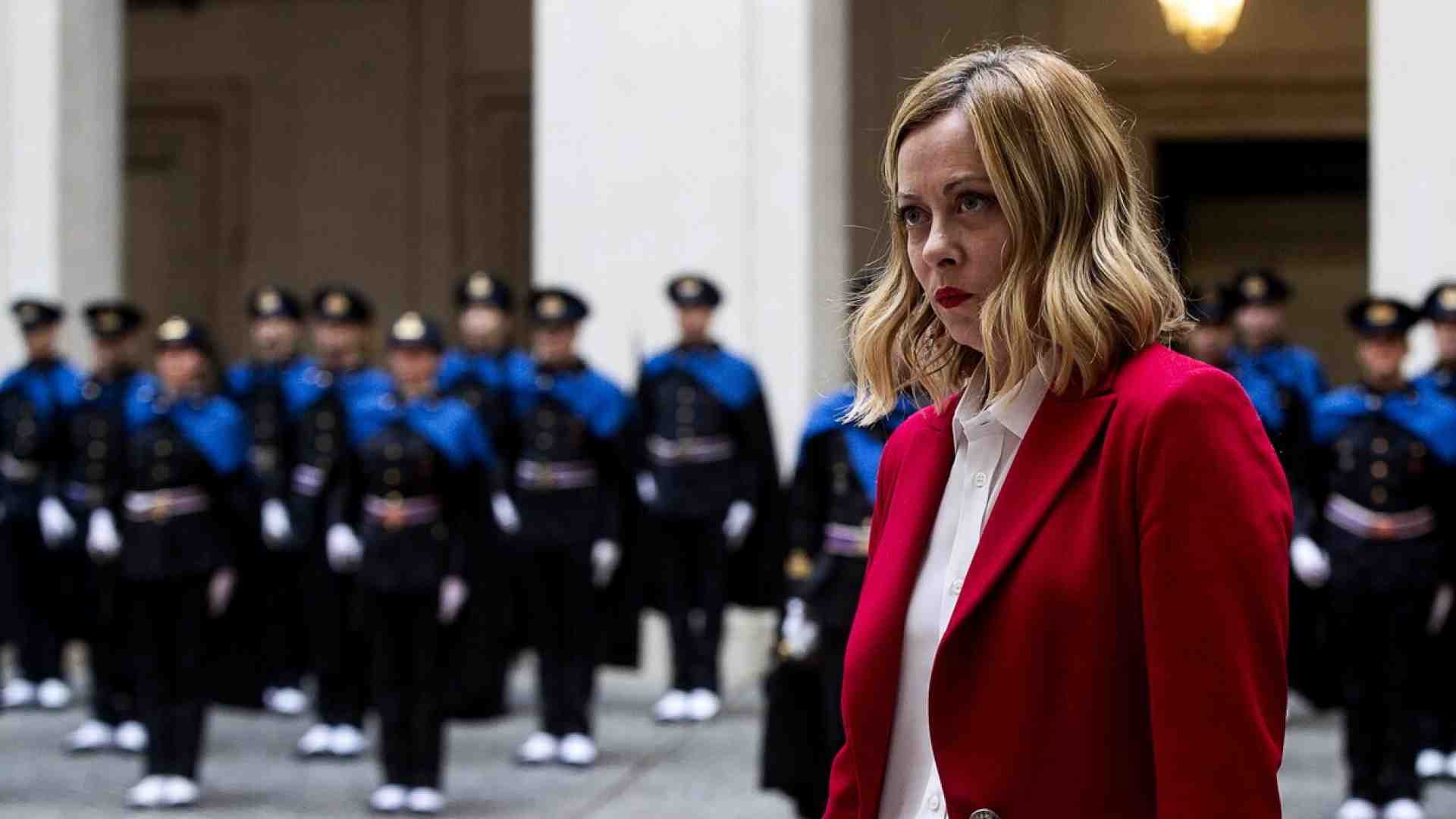 Meloni vs Elkann. "Sulle privatizzazioni non accetto accuse da chi ha dato Fiat ai francesi"