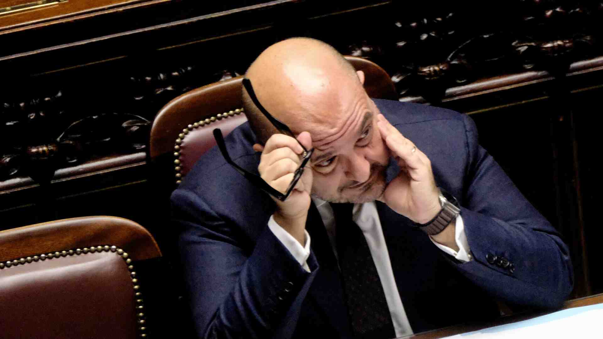 Sangiuliano e Mollicone puntano il Piccolo di Milano per Sylos Labini