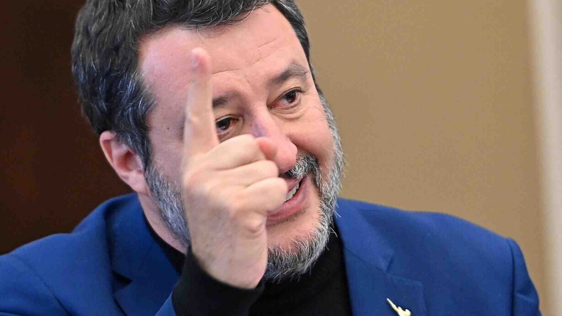 La pericolosità di un Salvini che asseconda i Vannacci dell’autovelox