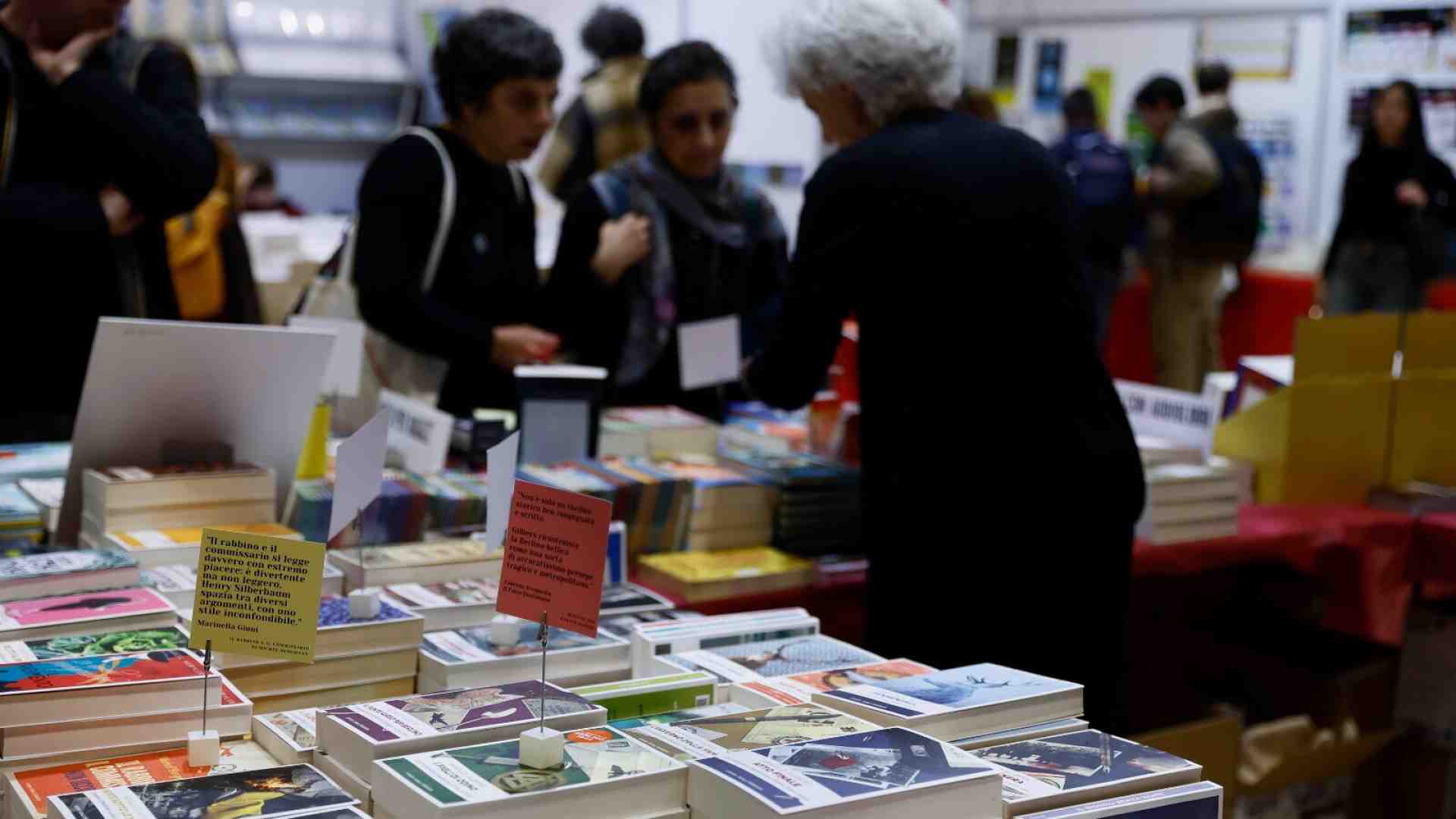 Adriano Monti Buzzetti: “Amo Borges e Battiato. Mi attaccano perché sono fuori dal perimetro del gauchismo”