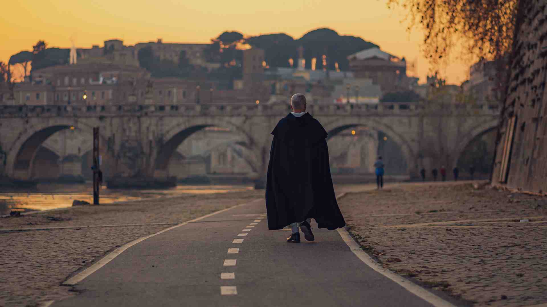 Le persone senza personalità per le quali anche il cappotto è troppo