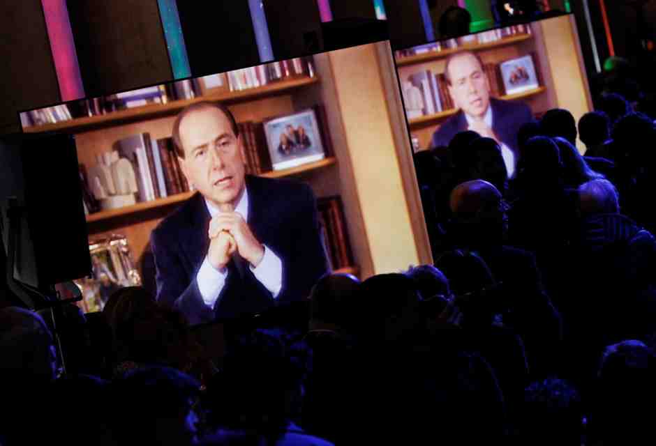 Forza Italia celebra ancora una volta Berlusconi. Gianni Letta incorona Tajani