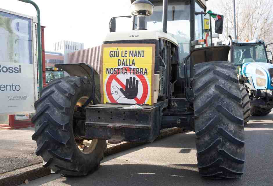 La grancassa delle proteste contadine in Europa: difesa dell'ambiente o dei sussidi?