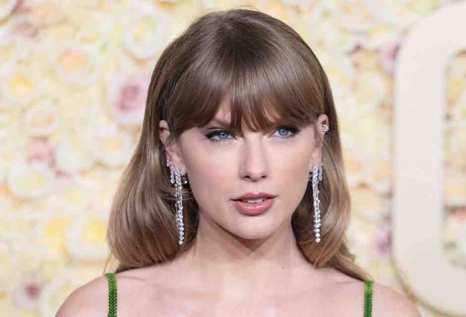 I fan di Taylor Swift sono furiosi con Musk per le foto porno (false) della loro star