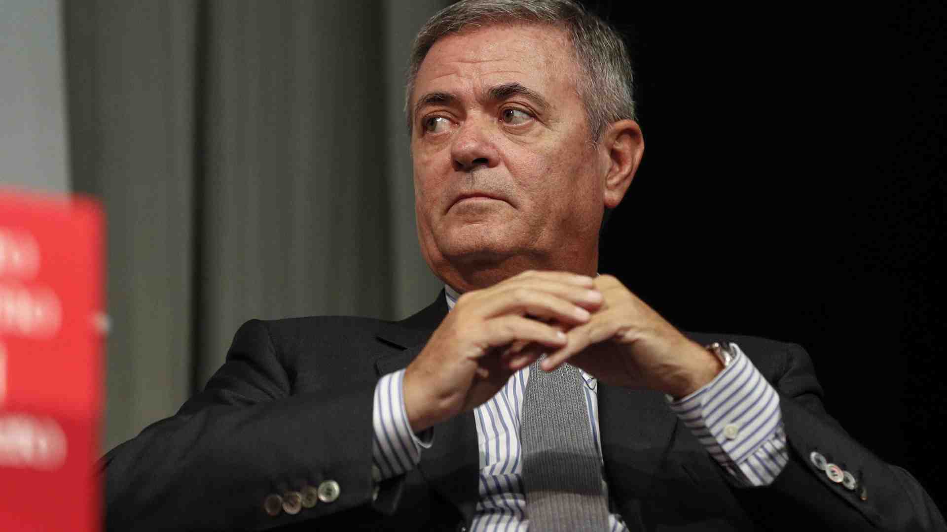 Ve lo diamo noi il conflitto di interessi. Rep., le sue ossessioni e i suoi cortocircuiti