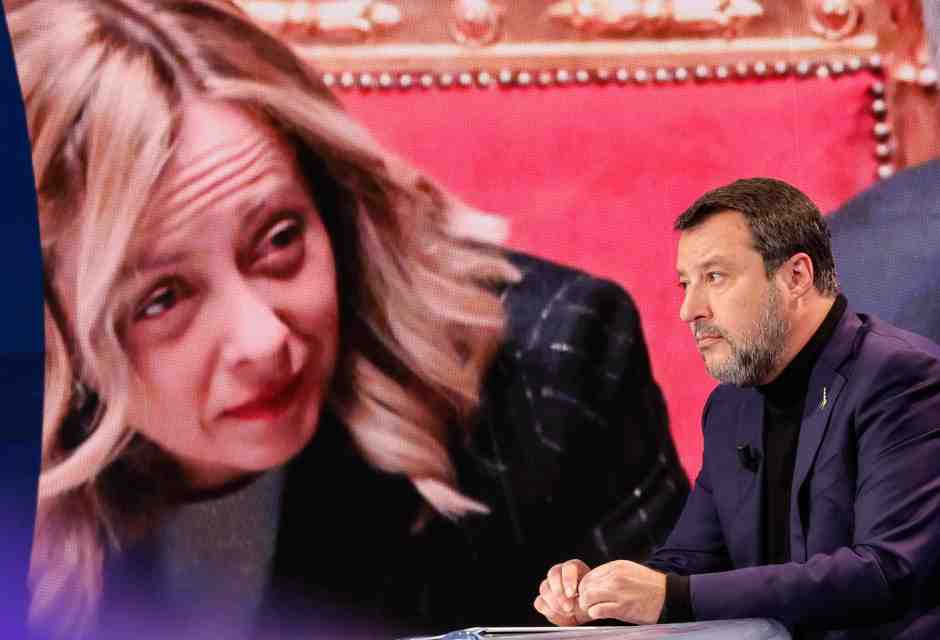 "Limite di due mandati per i premier". Così Meloni prova a frenare i governatori della Lega