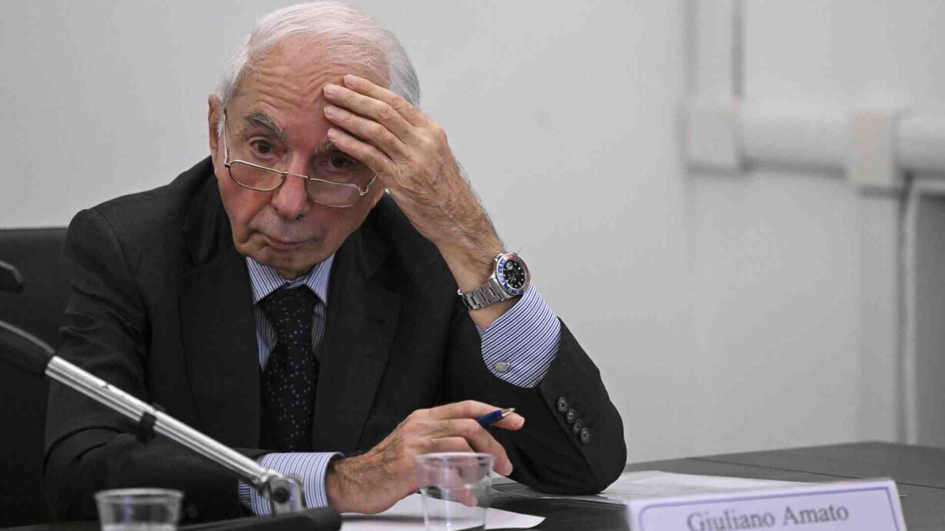 L'antichissimo ammonimento di Amato su Repubblica