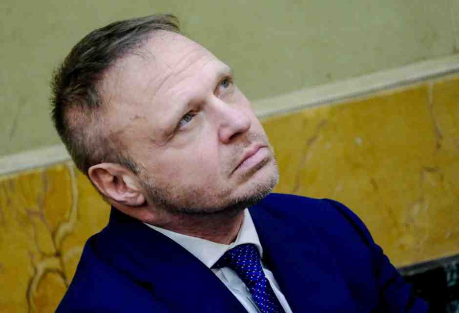 L’Ue boccia la legge Lollobrigida sulla "carne sintetica"