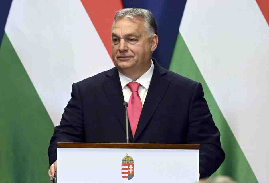 Il camaleonte filorusso: Viktor Orbán entrerà nei conservatori europei