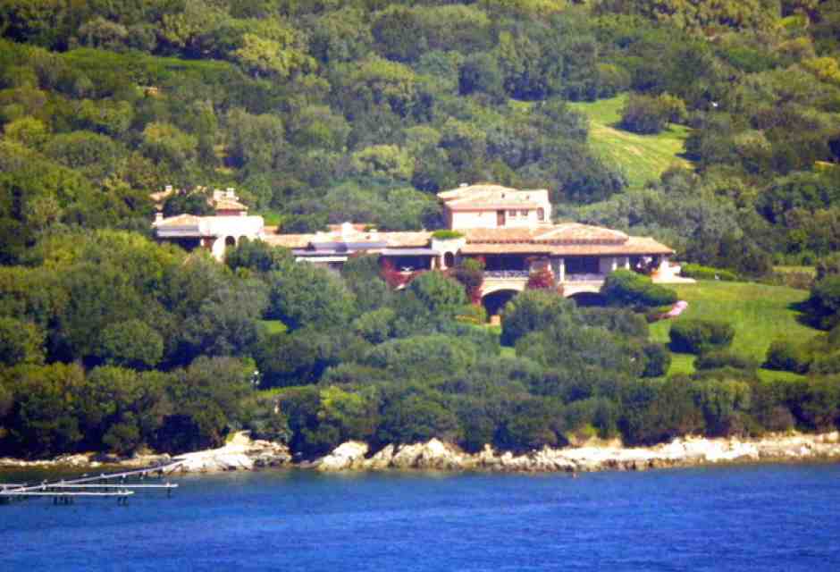 La famiglia Berlusconi mette in vendita Villa Certosa
