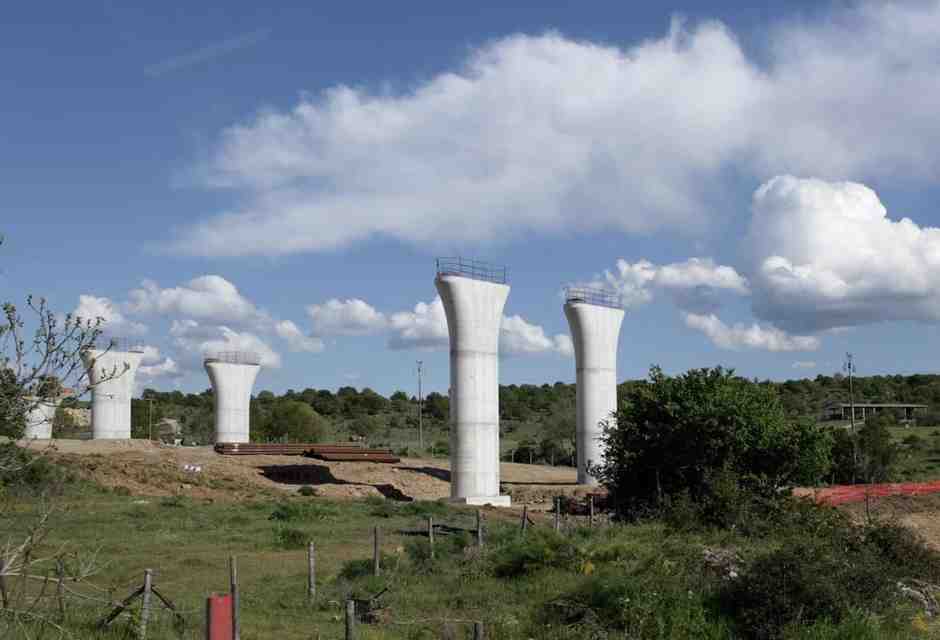 Quei maledetti quindici chilometri: perché non siamo un paese per infrastrutture