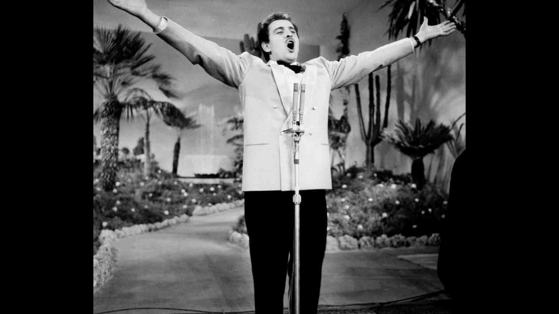 “Non ha l’età”, quando il Festival era in bianco e nero