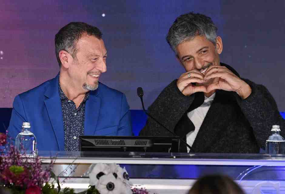 Dopo Sinner, neanche la Parietti sarà a Sanremo. L'attesa ora è per i trattori