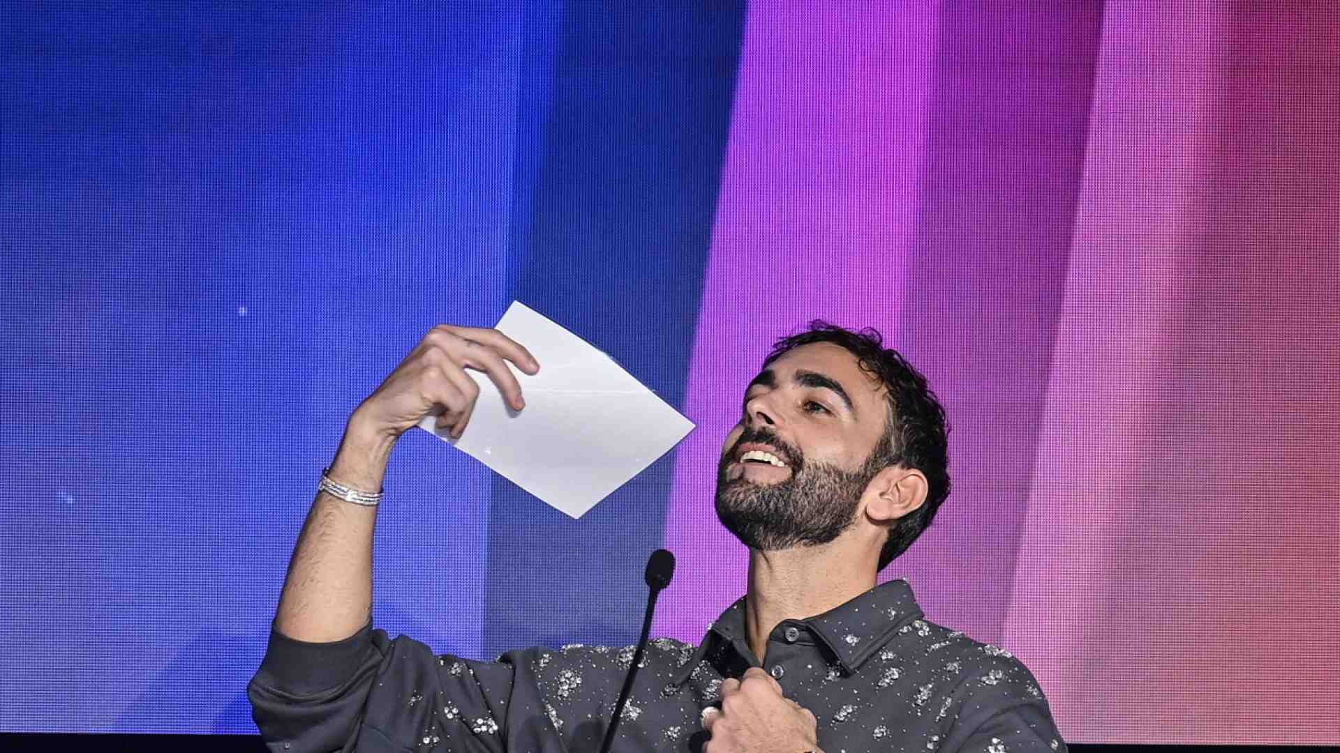 Le lunghe notti di Sanremo, il festival dell’autobiografismo