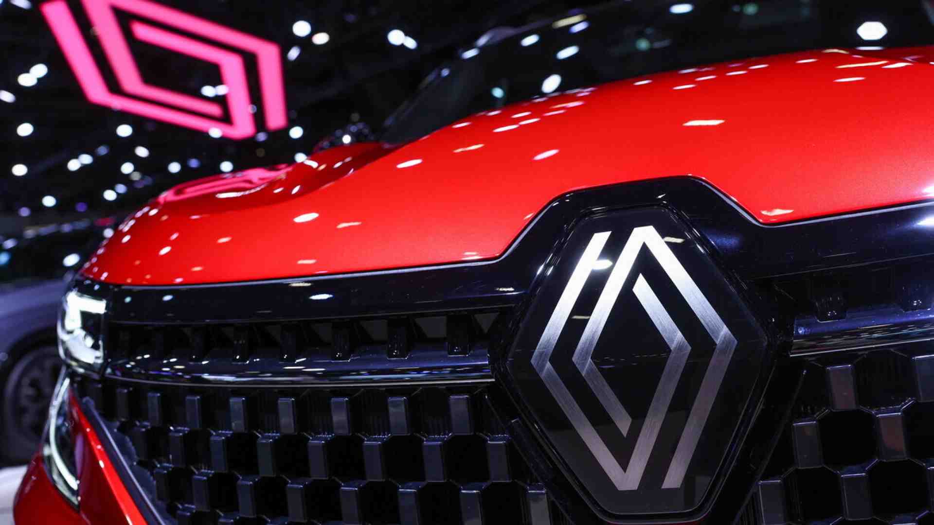 Le auto elettriche in Europa travolte dal realismo: i problemi di Renault e le altre