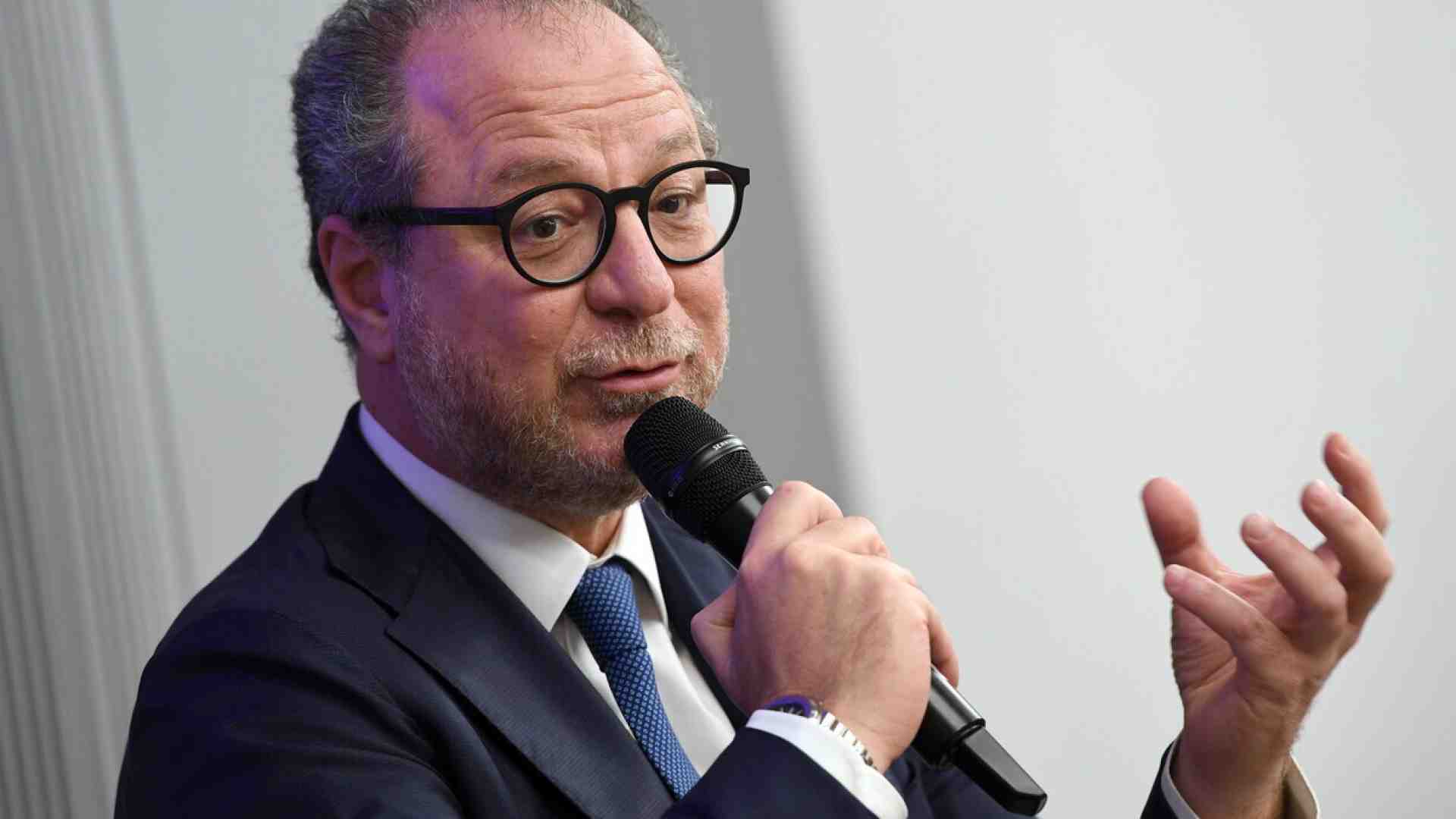 Sciolto il giurì di Conte. Mulè: “Trasformati in un gioco da tavola”