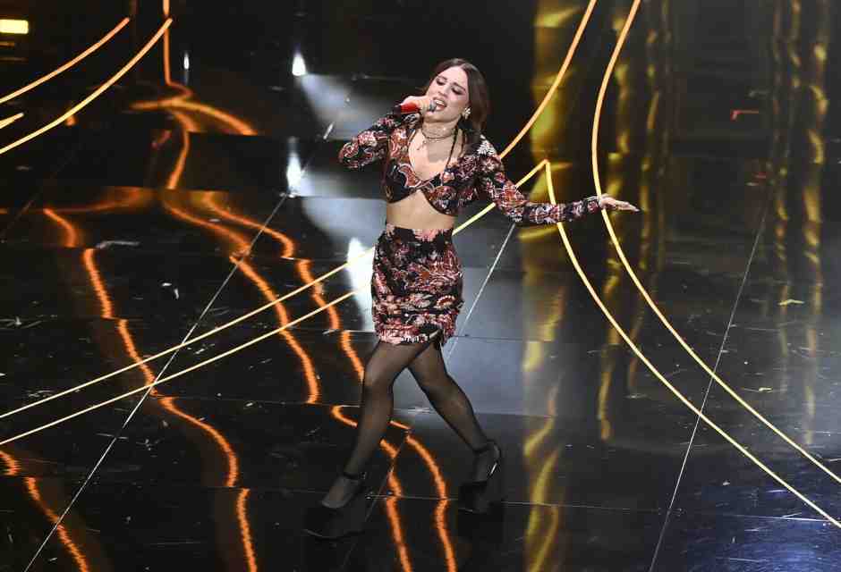Angelina Mango piace perché non è assimilabile a nessun altro a Sanremo