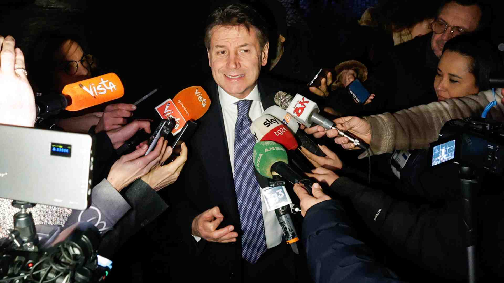 Patria, pace e corsi online. Il M5s di Conte è un ateneo rossobruno