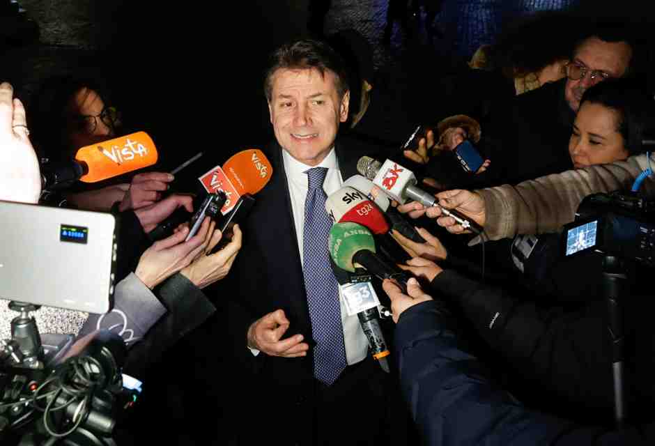 Patria, pace e corsi online. Il M5s di Conte è un ateneo rossobruno