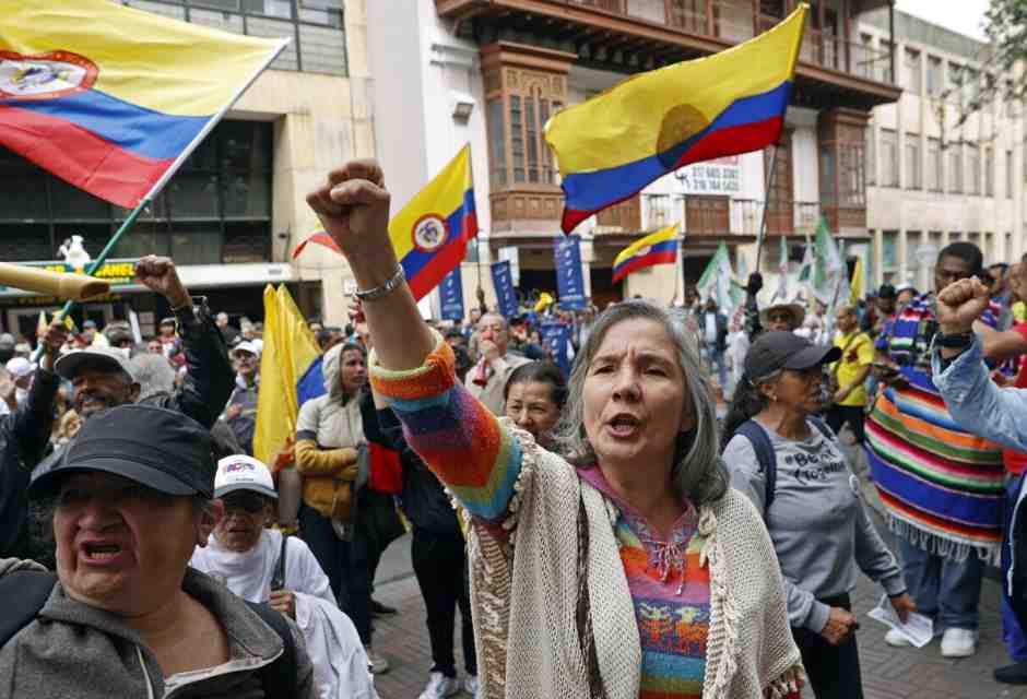In Colombia la sinistra assedia i giudici