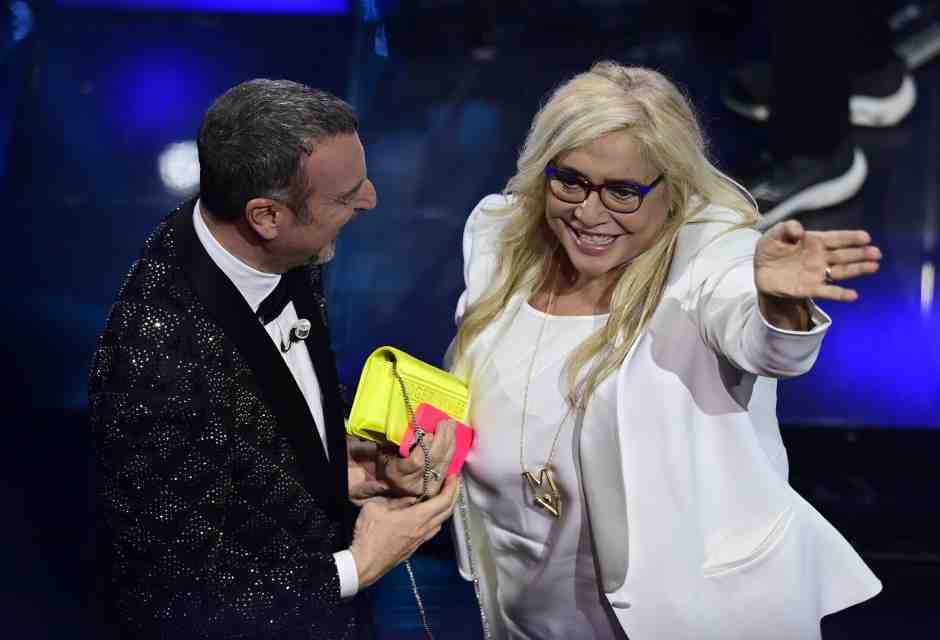 Mara Venier: “Ma quale censura a Sanremo! Io una donna libera. Nessuna pressione dai vertici Rai”