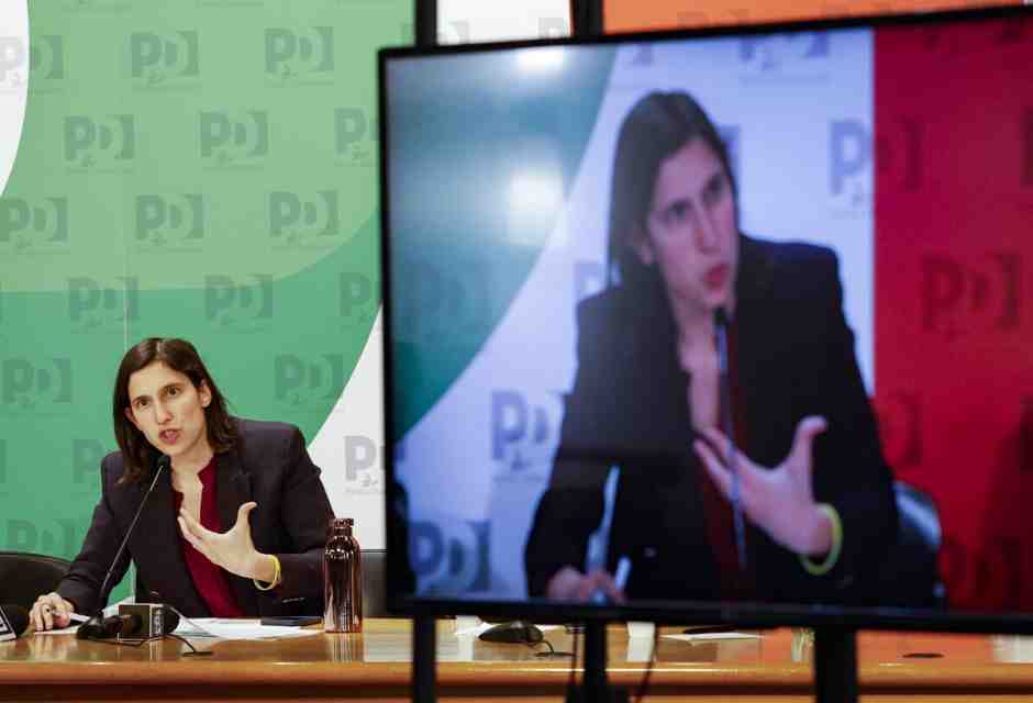 La terza via di Schlein: candidarsi alle europee, ma non più da capolista