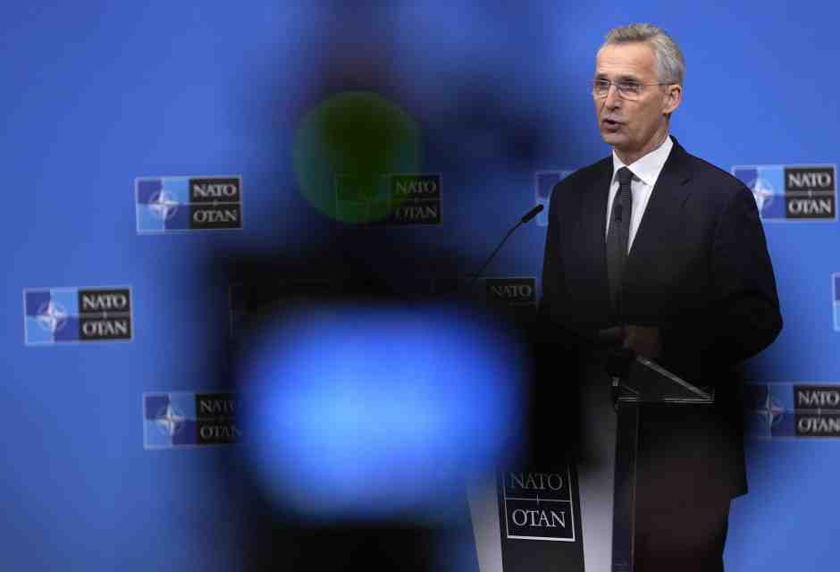 Stoltenberg riunisce i ministri Nato a Bruxelles: "Sulle spese militari alcuni alleati devono fare di più"