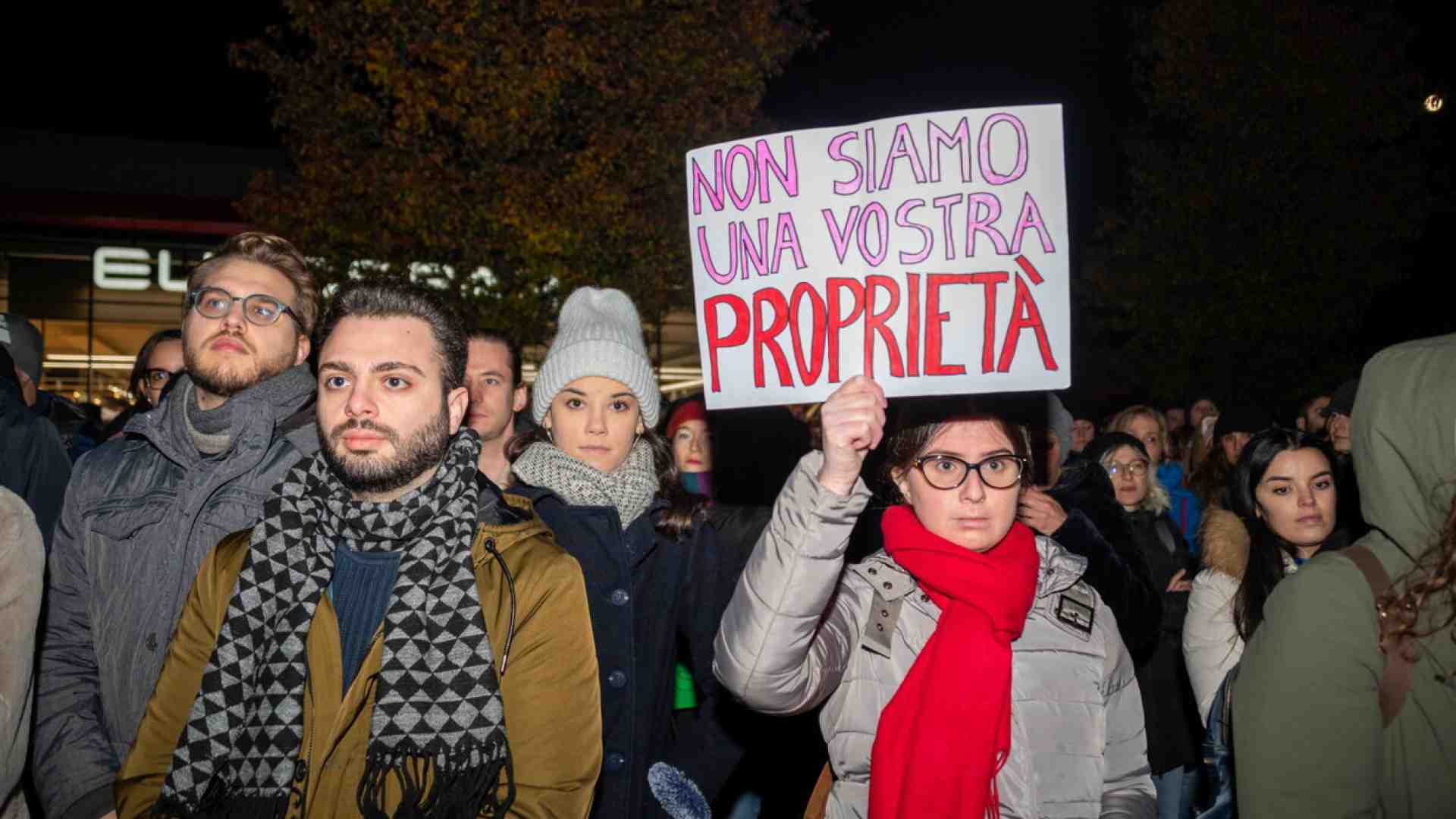 Gli uomini senza identità uxordipendenti