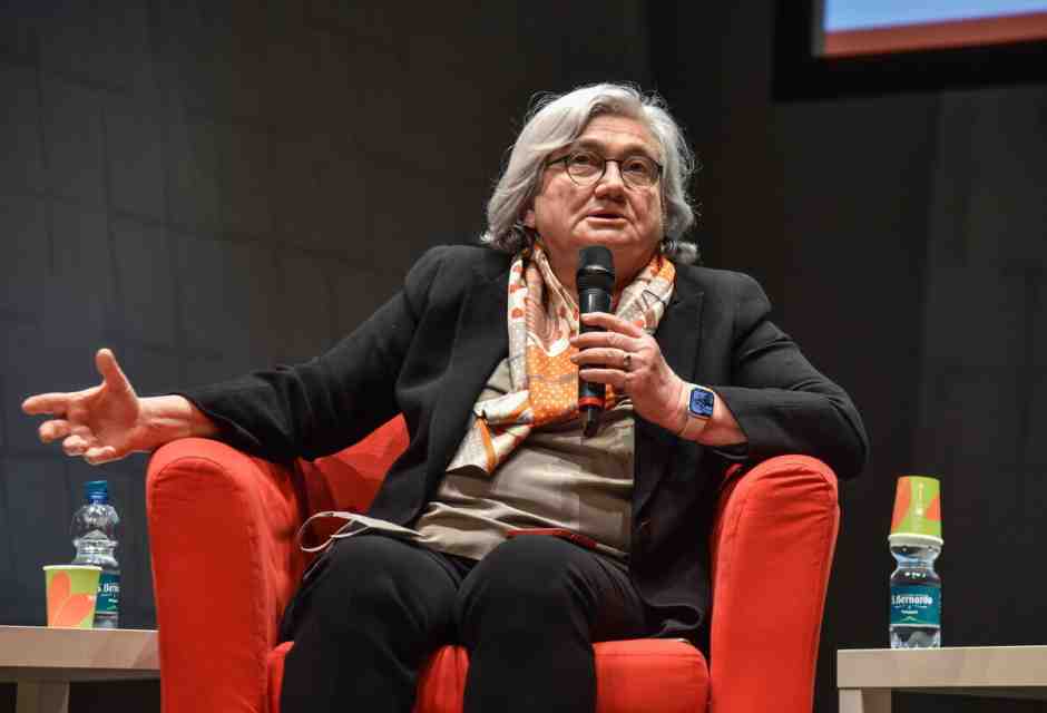 Rosy Bindi e la minigonna dell'ad Rai Roberto Sergio