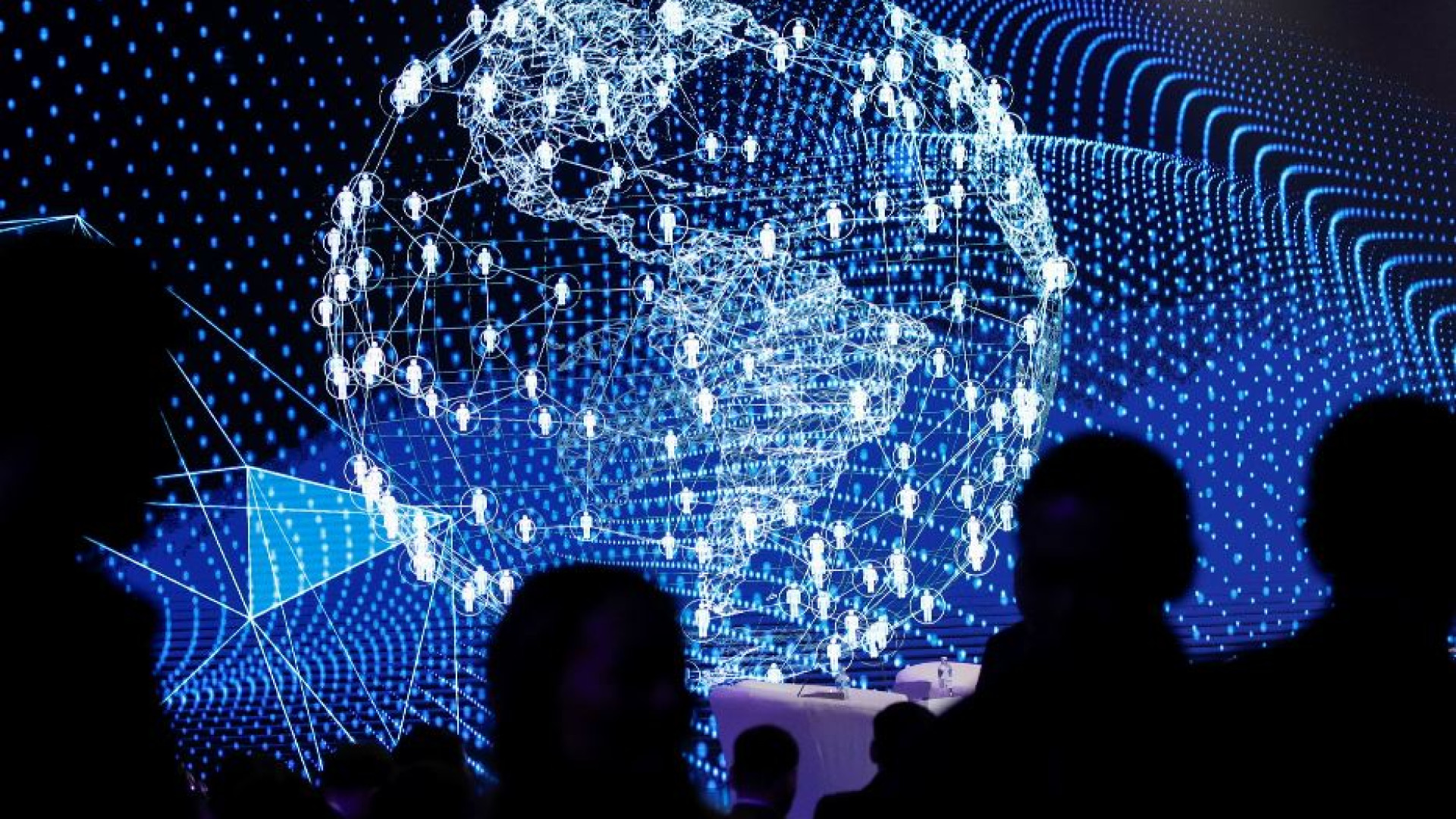 In vigore il «Digital Service Act». Cos'è la stretta per tutelare i minori online