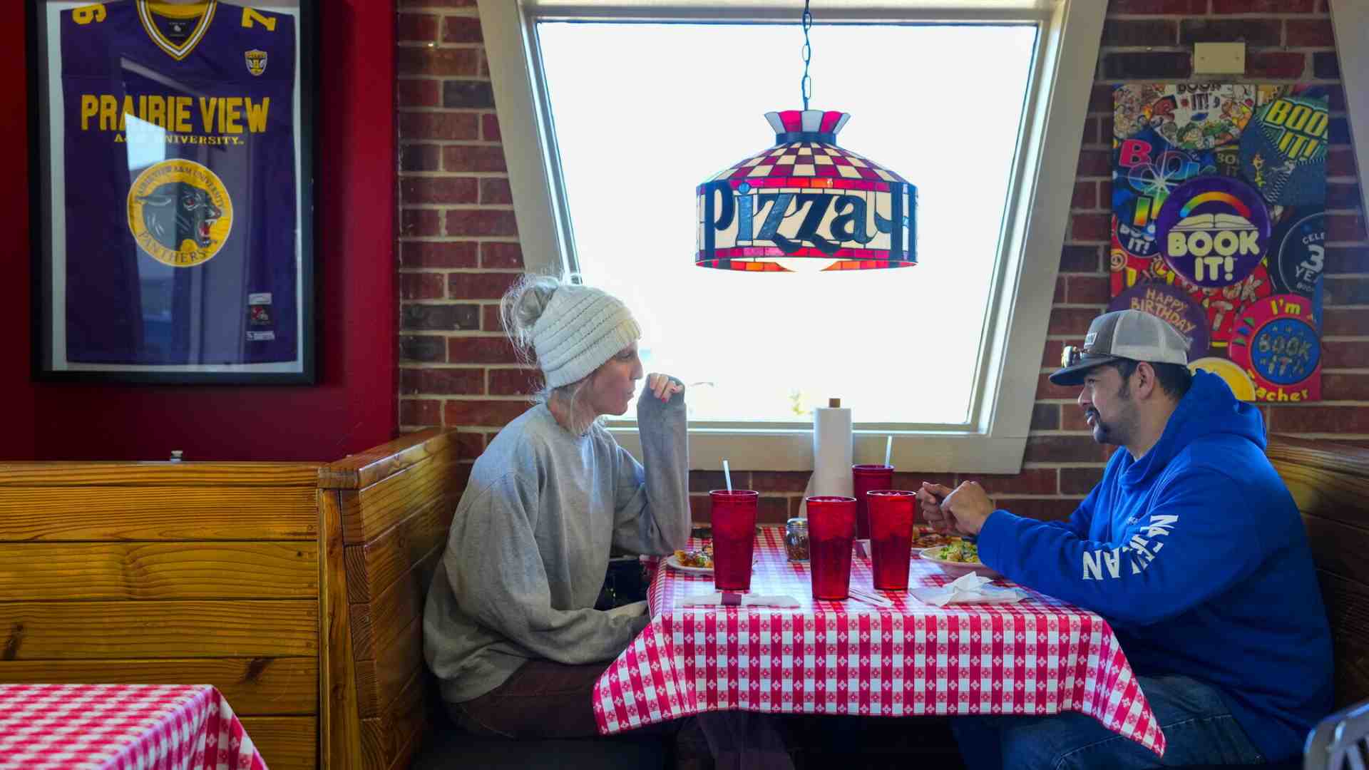 Mai pensato di lasciare il partner con una pizza d’addio a San Valentino? Qualcuno, sì