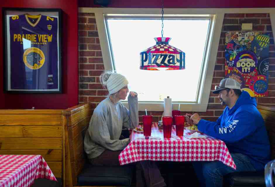Mai pensato di lasciare il partner con una pizza d’addio a San Valentino? Qualcuno, sì