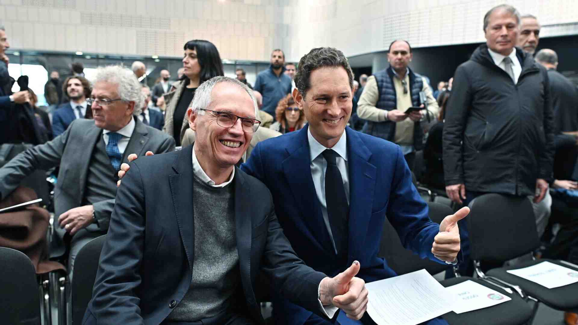 Tavares story. Chi è il super manager di Stellantis che ha nel mirino la produzione italiana