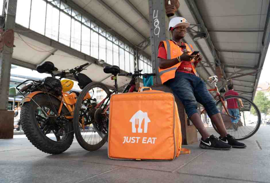 L’Unione europea volta le spalle ai rider