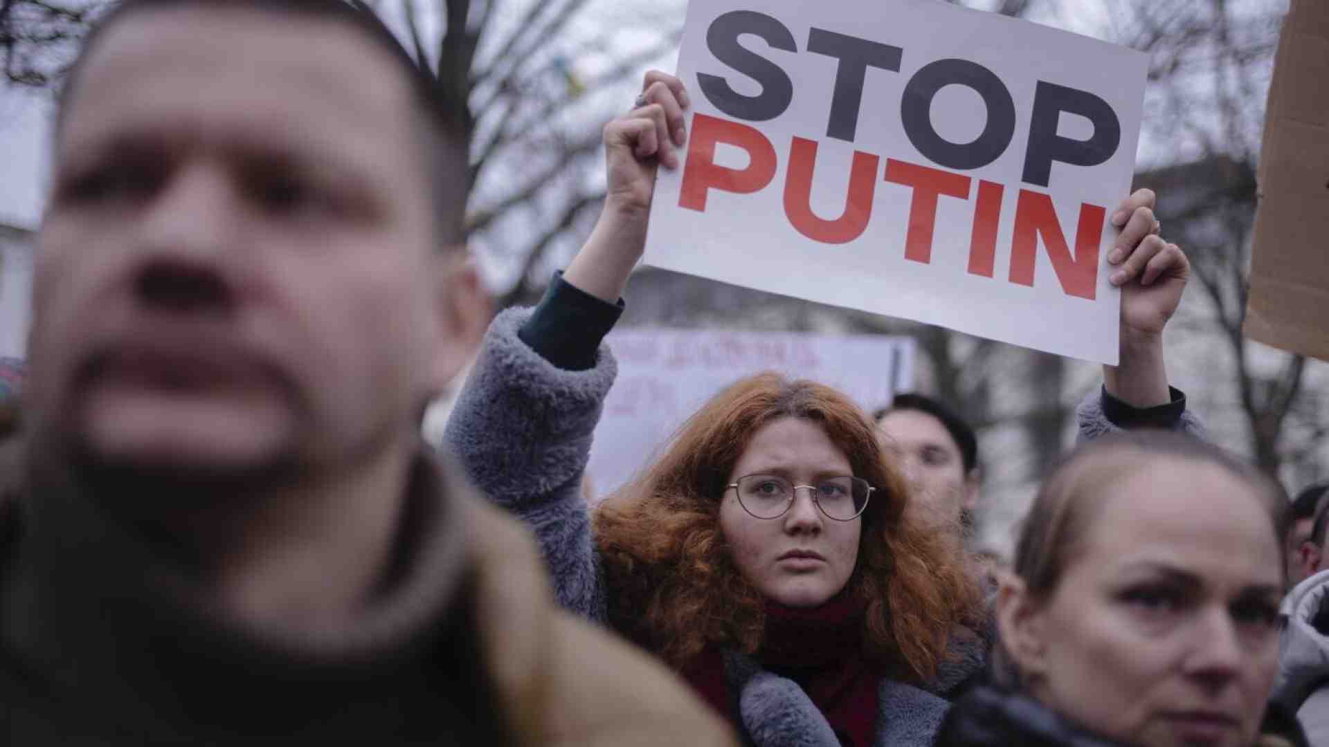 Quel che si può fare davvero per combattere la battaglia di Navalny