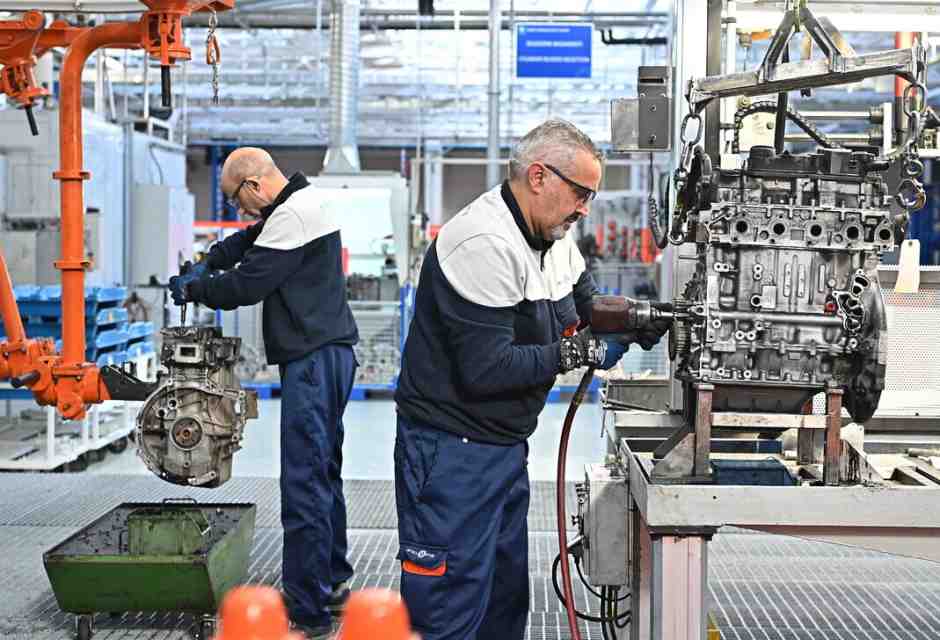 Due domande sul futuro dello stabilimento Stellantis di Mirafiori