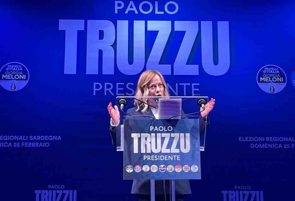 Il comizio di Cagliari. La paura sarda è più forte del gelo fra Meloni e Salvini