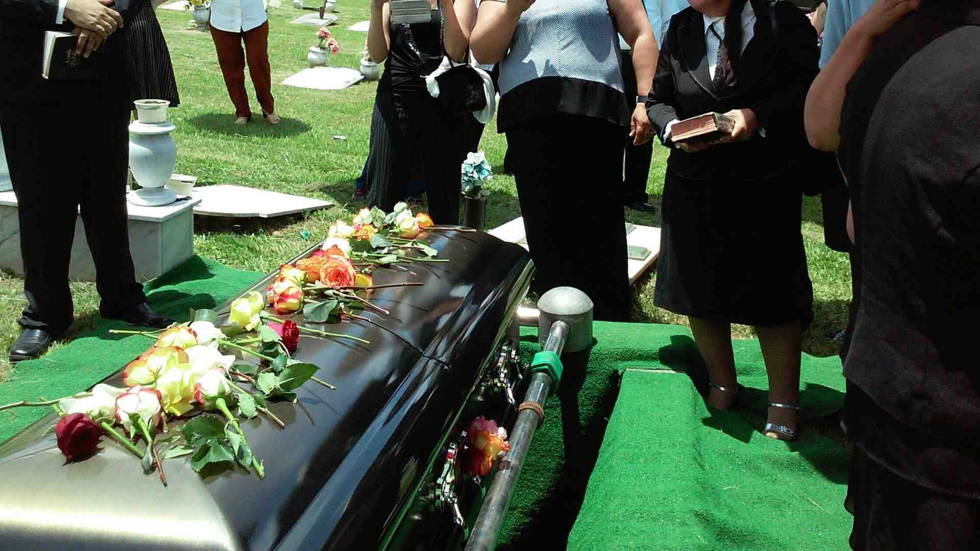 Cosa fare quando non si presenta nessuno al funerale