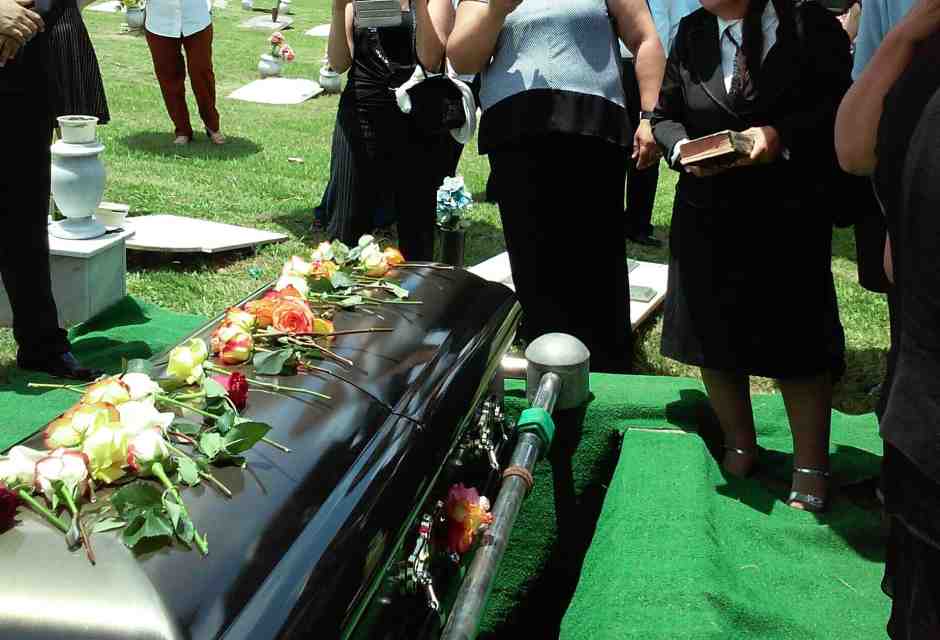 Cosa fare quando non si presenta nessuno al funerale