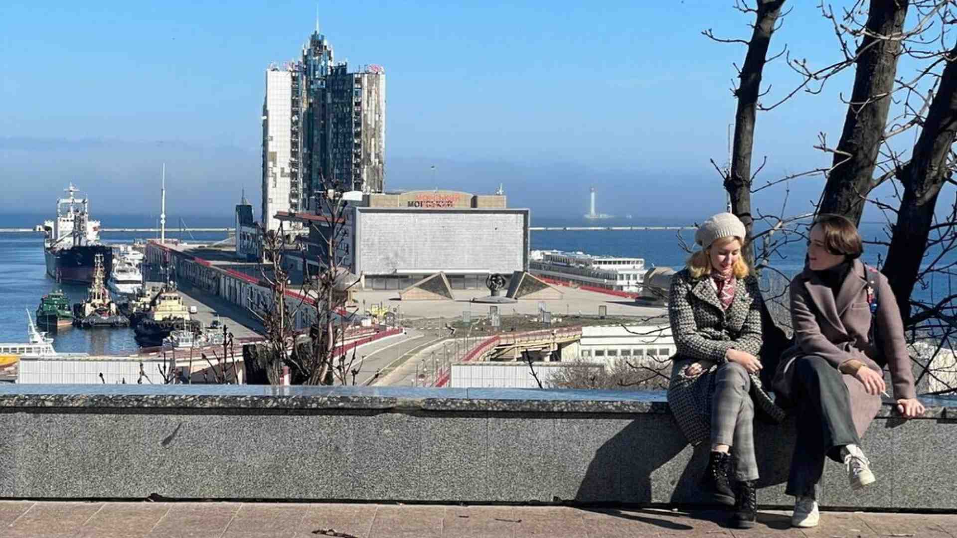 Affacciati sul porto di Odessa, dove l’Ucraina ha già vinto