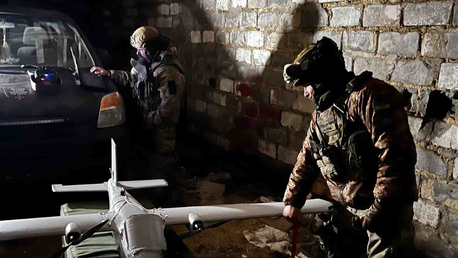 In missione notturna con i soldati ucraini per colpire al di là del fronte