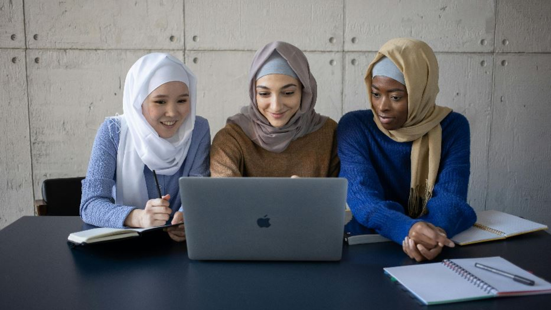 Velo e nudismo: non bisogna criticare, ma chiedere