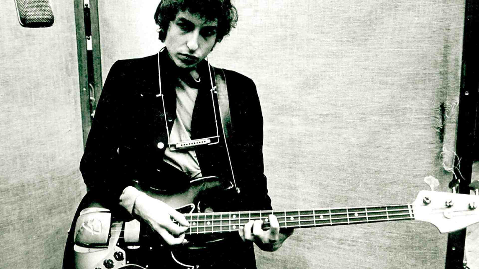 Non si sa mai abbastanza di Bob Dylan, soprattutto oggi